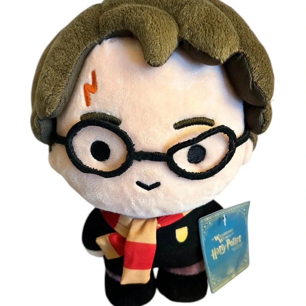 Harry Potter 9” Wizarding World Plush • Universal Studios • NWT